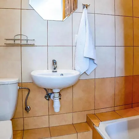 Lägenhet 1 Bedroom Stunning In Golubie